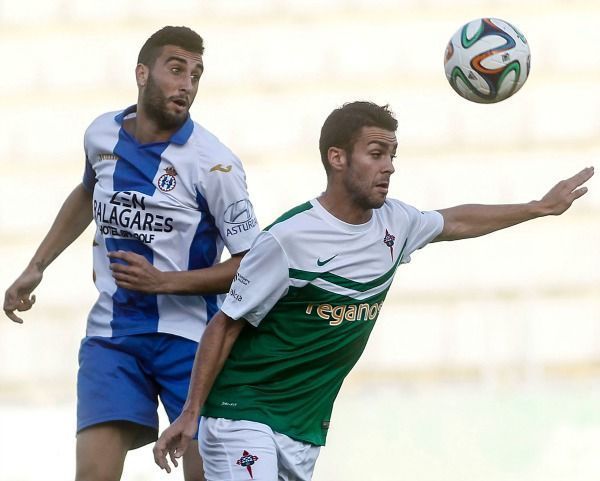 Dani Rodríguez logró el tanto de la victoria del Racing de Ferrol ante el Real Avilés (foto: Mero Barral / 13fotos)