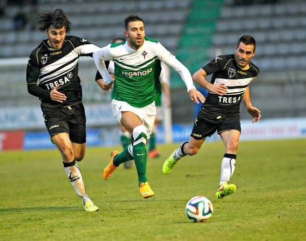 Joselu ha sido el gran protagonista del Racing de Ferrol-Lealtad de Villaviciosa jugado en A Malata (foto: Mero Barral / 13fotos)