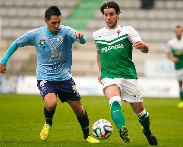 Adrián Cruz en el Racing de Ferrol-Atlético Astorga (foto: Mero Barral / 13fotos)