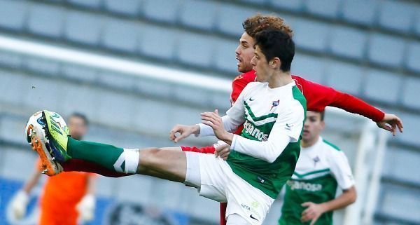 Adrián Dalmau en el Racing de Ferrol-Tropezón de A Malata (foto: Mero Barral / 13fotos)