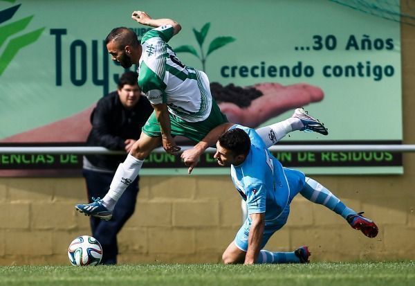 Luis Ángel ha formado de inicio en el Somozas-Coruxo (foto: Mero Barral / 13fotos)