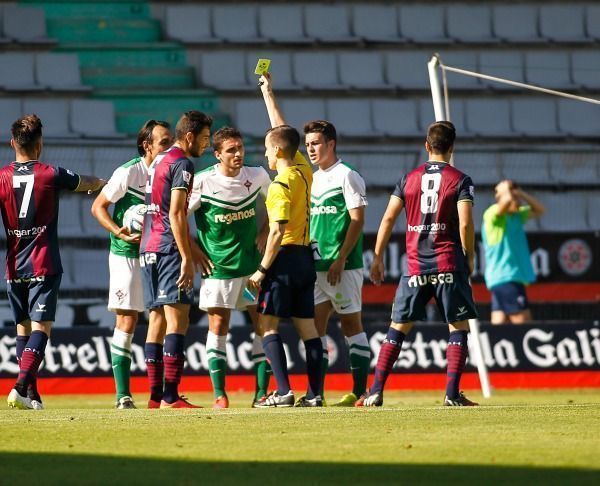 Imagen del Racing-Huesca (foto: Mero Barral / 13fotos)
