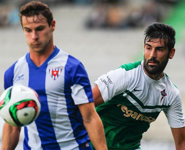Diego Maceira, titular en el Racing de Ferrol-Izarra de A Malata, fue relevado por Román Golobart al descanso (foto: Mero Barral / 13fotos para Ferrol360)