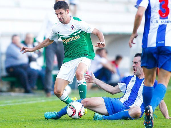 Imagen de Diego Peláez en el Racing de Ferrol-Izarra de A Malata (foto: Mero Barral / 13fotos para Ferrol360)