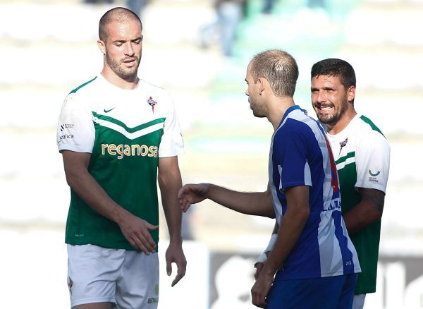 Imagen de Román Golobart e Iván Forte en el Racing de Ferrol-Izarra de A Malata (foto: Mero Barral / 13fotos para Ferrol360)