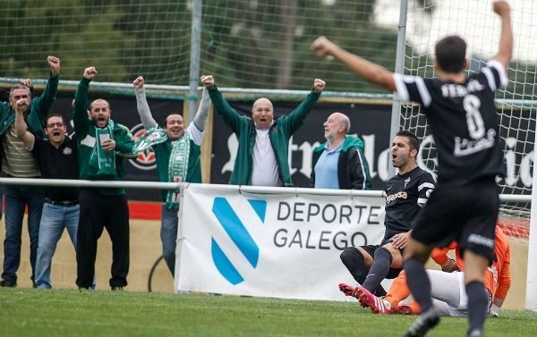 Joselu marca el único gol del Somozas-Racing de Ferrol en el Alcalde Manuel Candocia (foto: Mero Barral / 13fotos para Ferrol360)