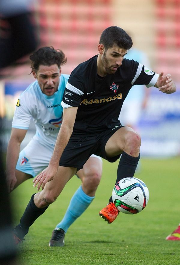 Diego Peláez en el Compostela-Racing de San Lázaro (foto: Mero Barral / 13fotos para Ferrol360)