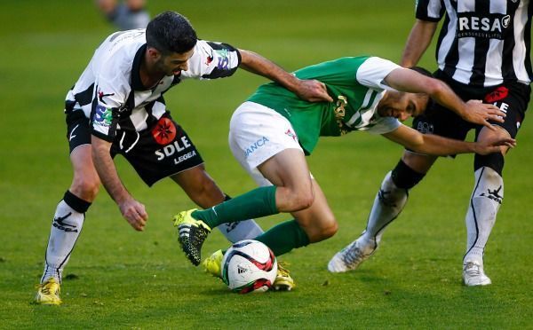 Diego Peláez en el Racing de Ferrol-Lealtad de Villaviciosa en A Malata (foto: Mero Barral / 13fotos para Ferrol360)