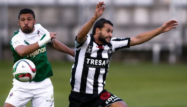 Iván Forte en el Racing de Ferrol-Lealtad de Villaviciosa en A Malata (foto: Mero Barral / 13fotos para Ferrol360)