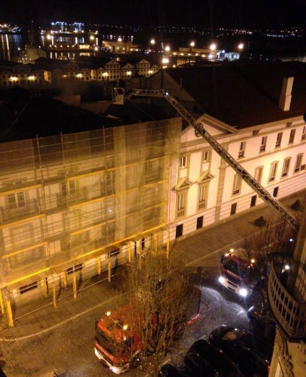 Incendio en el Palacio de Capitanía (foto: Lucas Trapaza)