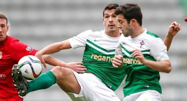 Jon Ander Garrido y Diego Vela en el Racing-Leonesa de A Malata (foto: Mero Barral / 13fotos para Ferrol360)