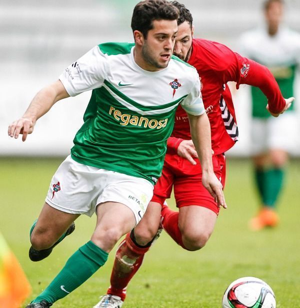 Diego Vela en el Racing-Leonesa de A Malata (foto: Mero Barral / 13fotos para Ferrol360)