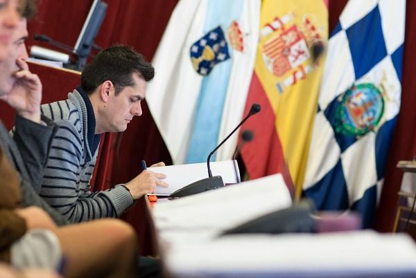 Álvaro Montes en el pleno de abril del Concello de Ferrol (foto: Mero Barral / 13fotos para Ferrol360)