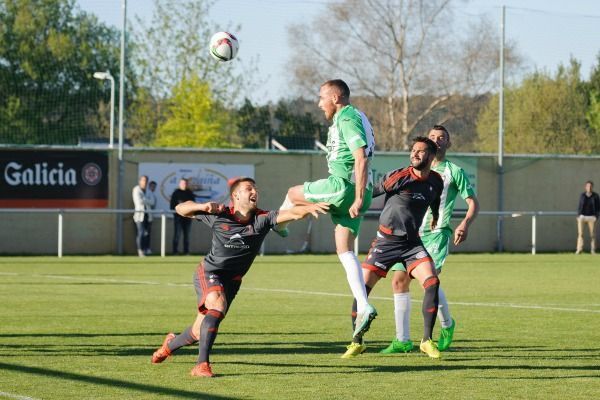 Imagen del Somozas-Celta B del Alcalde Manuel Candocia (foto: 13fotos para Ferrol360)