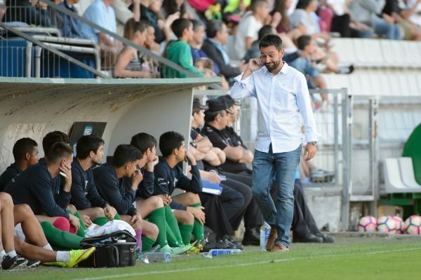 Imagen de Míchel Alonso en el Racing-Dépor de A Malata por el Concepción Arenal (foto: 13fotos para Ferrol360)