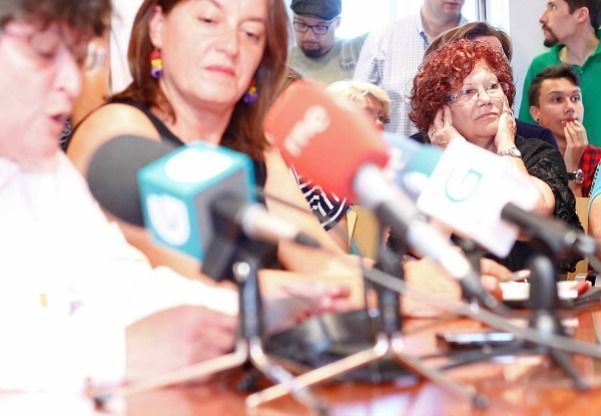 Pilar Díaz, alcaldesa de Mugardos, tras la moción de censura (foto: Mero Barral / 13fotos para Ferrol360)