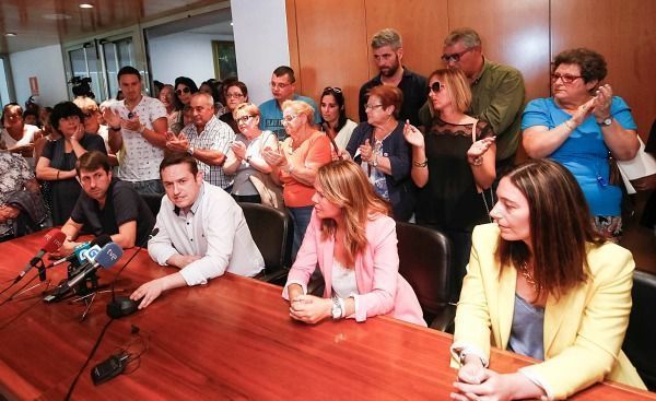 Juan Domingo de Deus encabeza la bancada del PP en el Concello de Mugardos en el pleno de la moción de censura (foto: Mero Barral / 13fotos para Ferrol360)