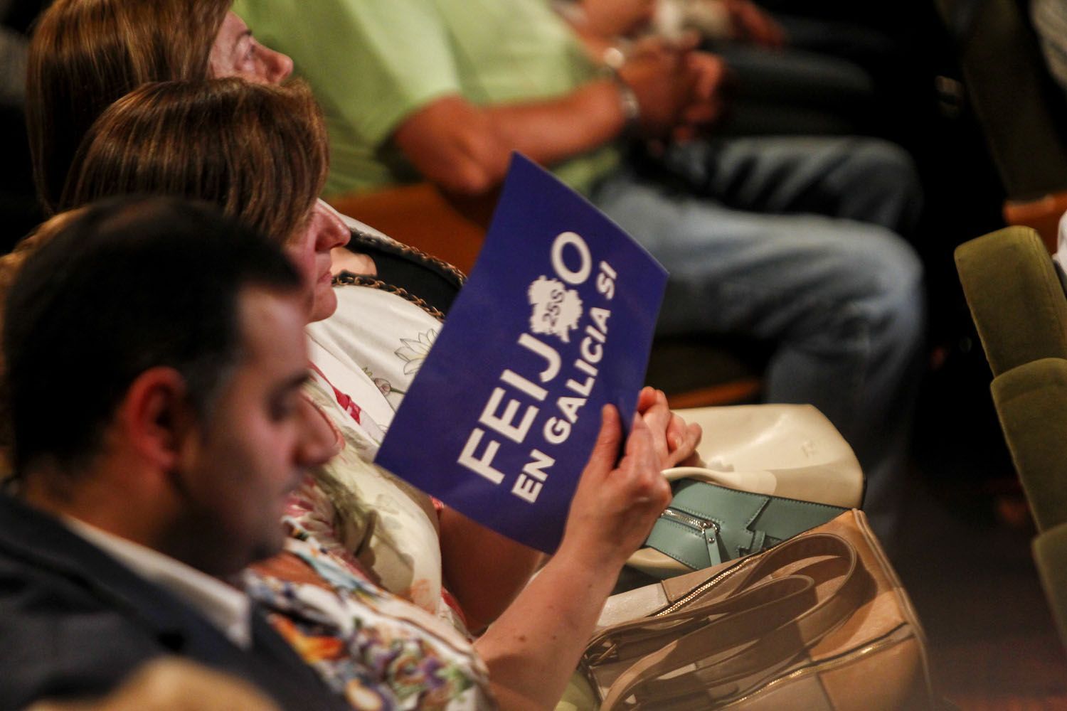 Mitin del PP con Alberto Núñez Feijoo en el Jofre (foto: Mero Barral / 13fotos para Ferrol360)