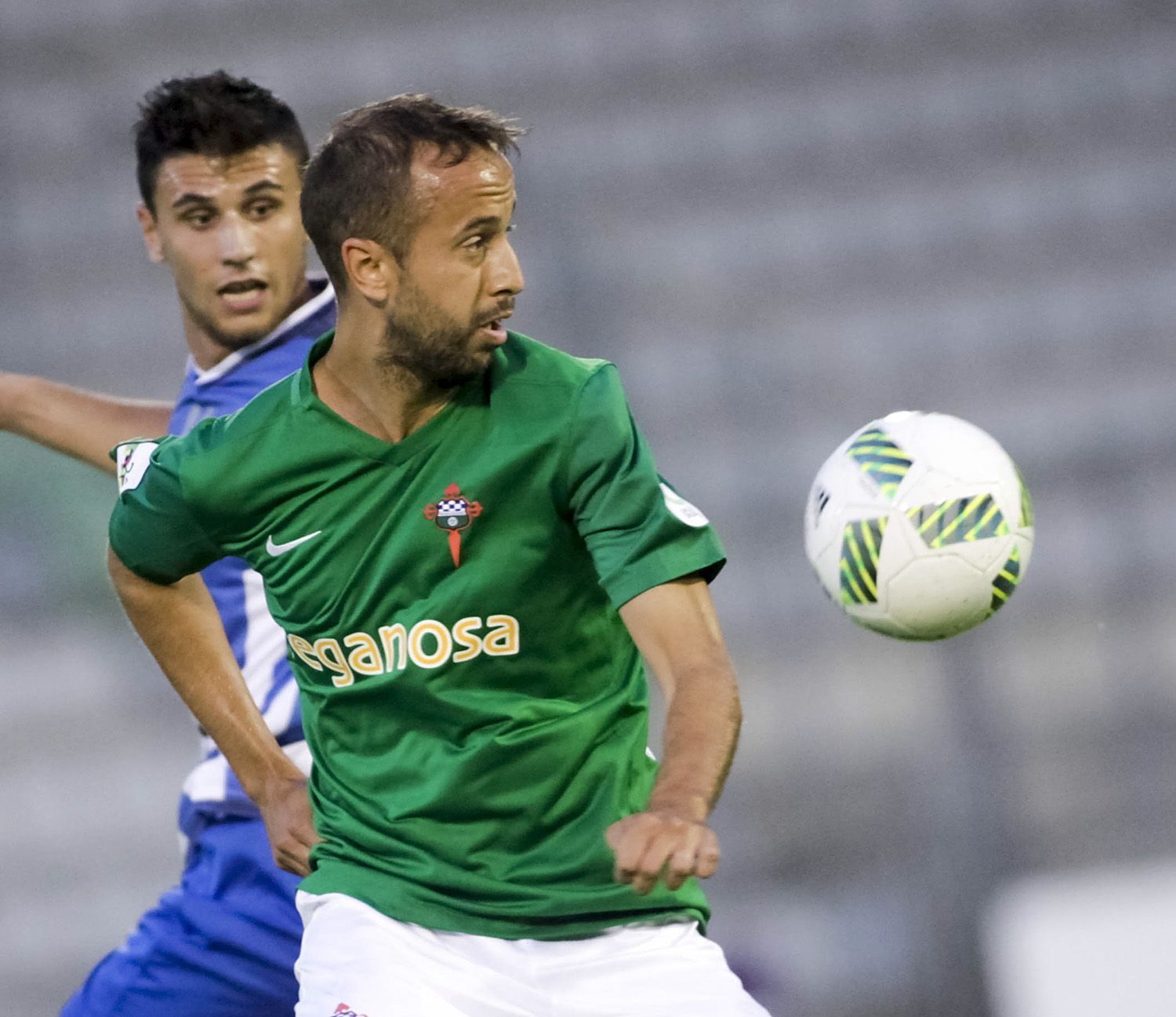 Imagen de David Bandera en el Racing-Cirbonero de Copa del Rey en A Malata (foto: Mero Barral / 13fotos para Ferrol360)