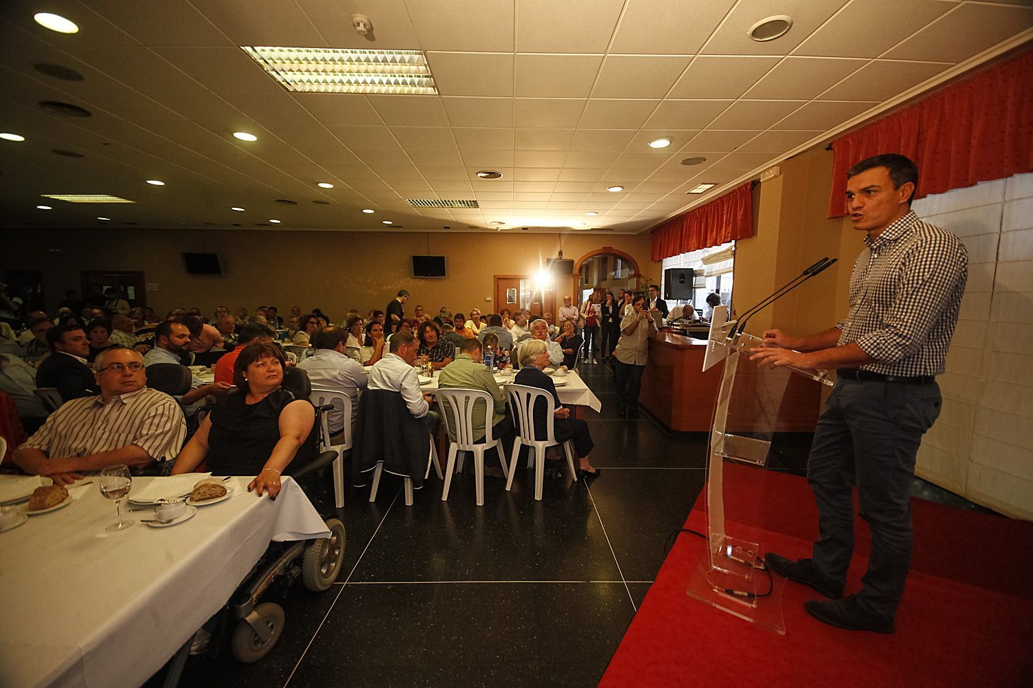 Mitin de Pedro Sánchez este martes en Ferrol (foto: Mero Barral / 13fotos para Ferrol360)