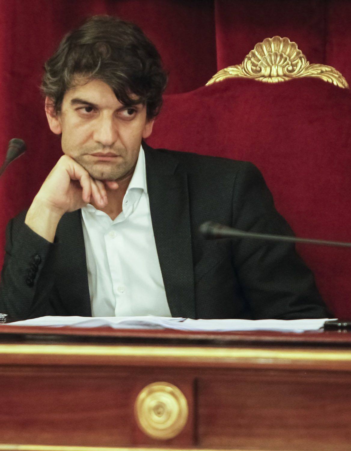 Jorge Suárez, alcalde de Ferrol, durante el pleno del Concello (foto: Mero Barral / 13fotos para Ferrol360)