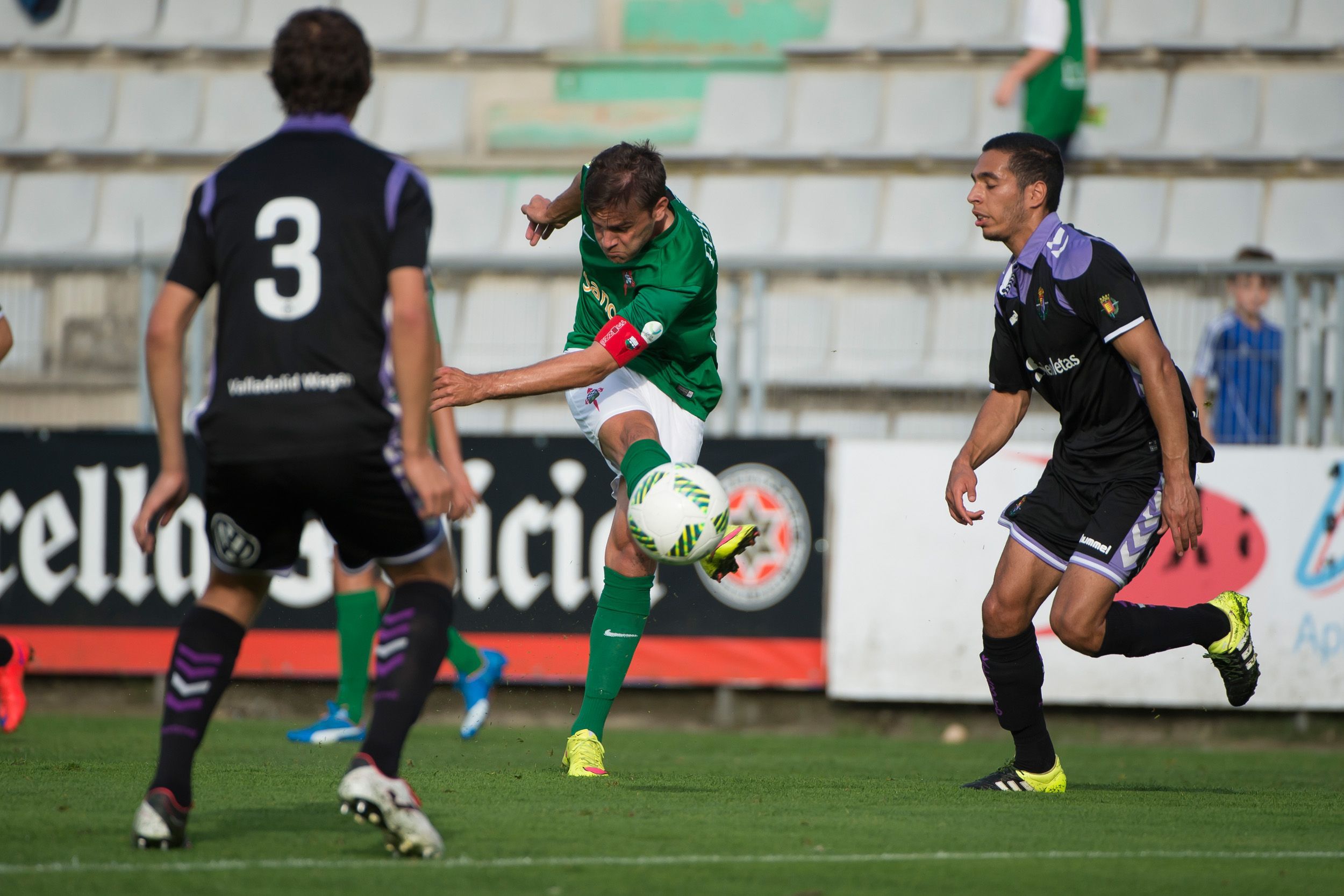 Pablo Rey marcó el gol del Racing ante el Valladolid B en A Malata (foto: 13fotos para Ferrol360)
