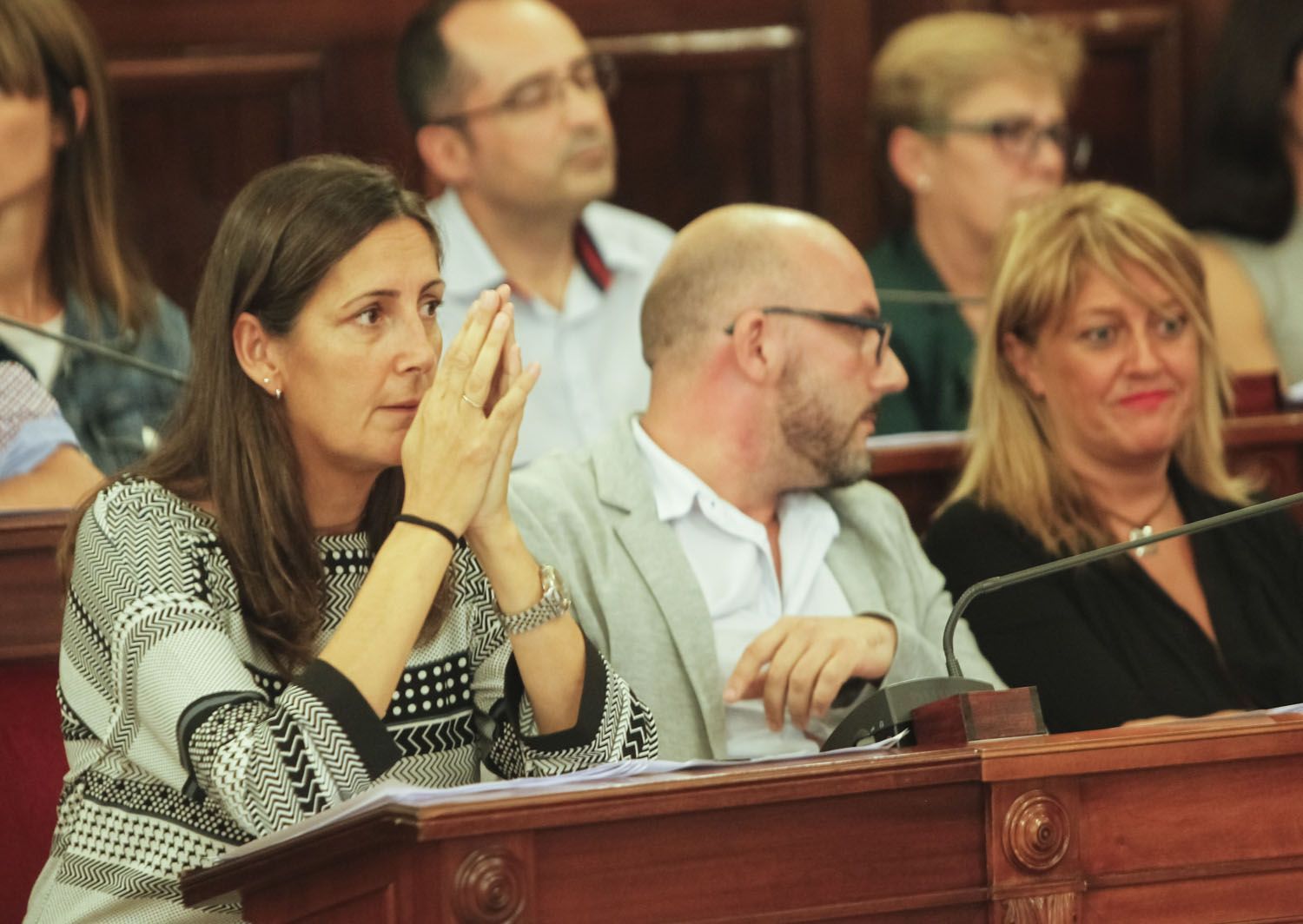 María Fernández Lemos, Bruno Díaz Doce y Beatriz Sestayo, en una imagen de archivo en el pleno de Ferrol (foto: Mero Barral / 13fotos para Ferrol360)