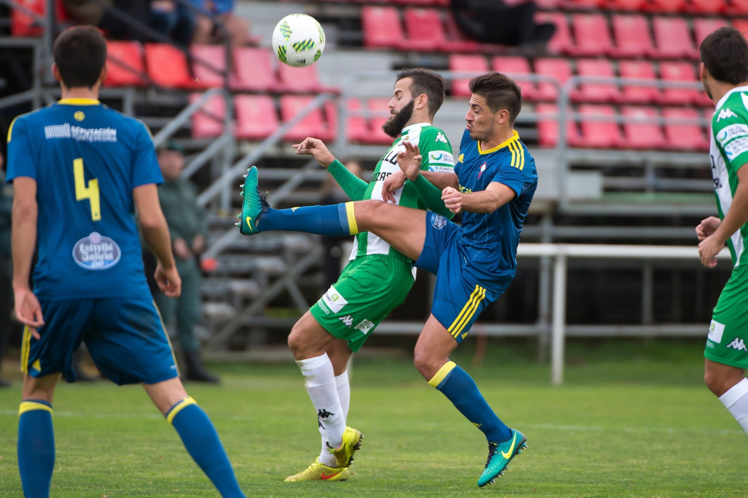 Imagen del Somozas-Celta B (foto: 13fotos para Ferrol360)