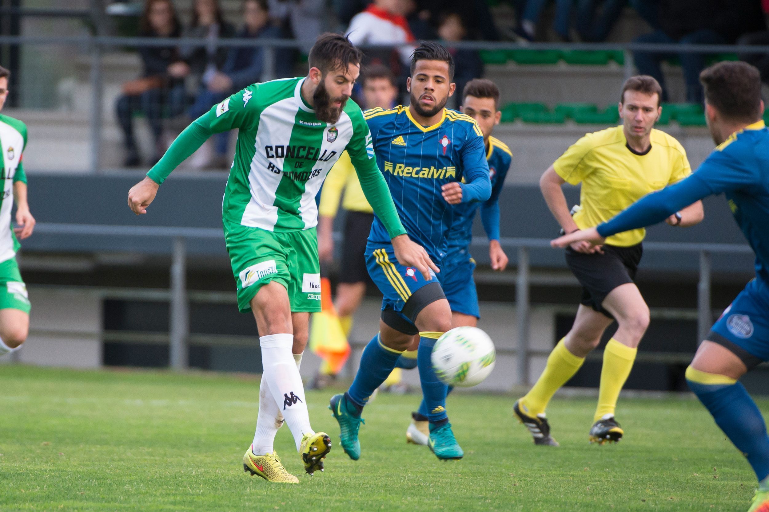 Imagen del Somozas-Celta B (foto: 13fotos para Ferrol360)