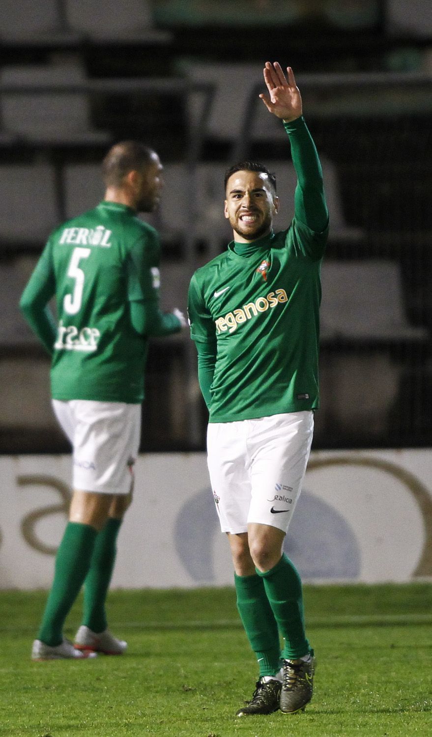 Sergio Martín también sufrió molestias en el Racing-Cultural Leonesa (foto: Mero Barral / 13fotos para Ferrol360)