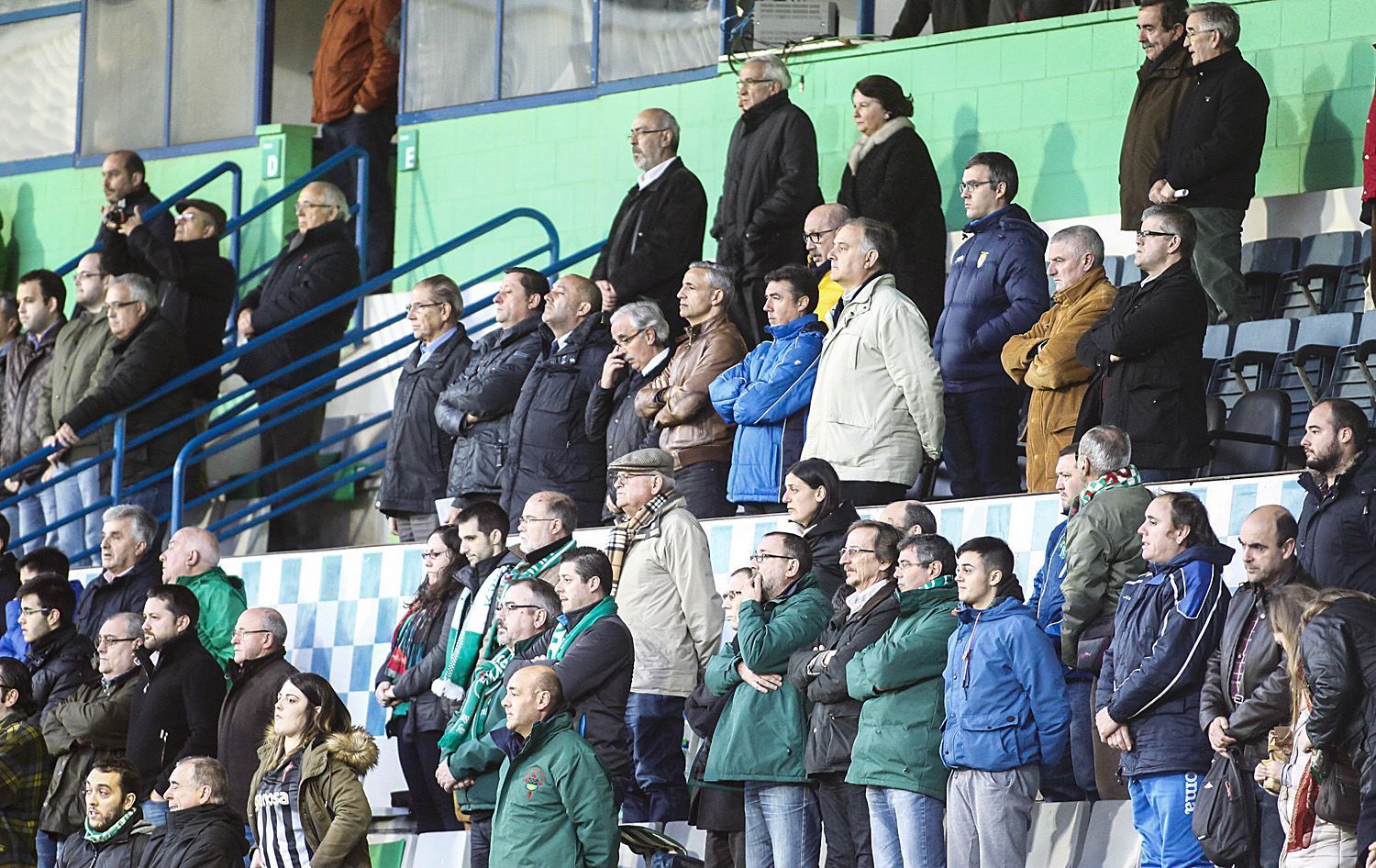 El homenaje a Isidro Silveira marcó el Racing-Arandina de A Malata (foto: Mero Barral / 13fotos para Ferrol360)