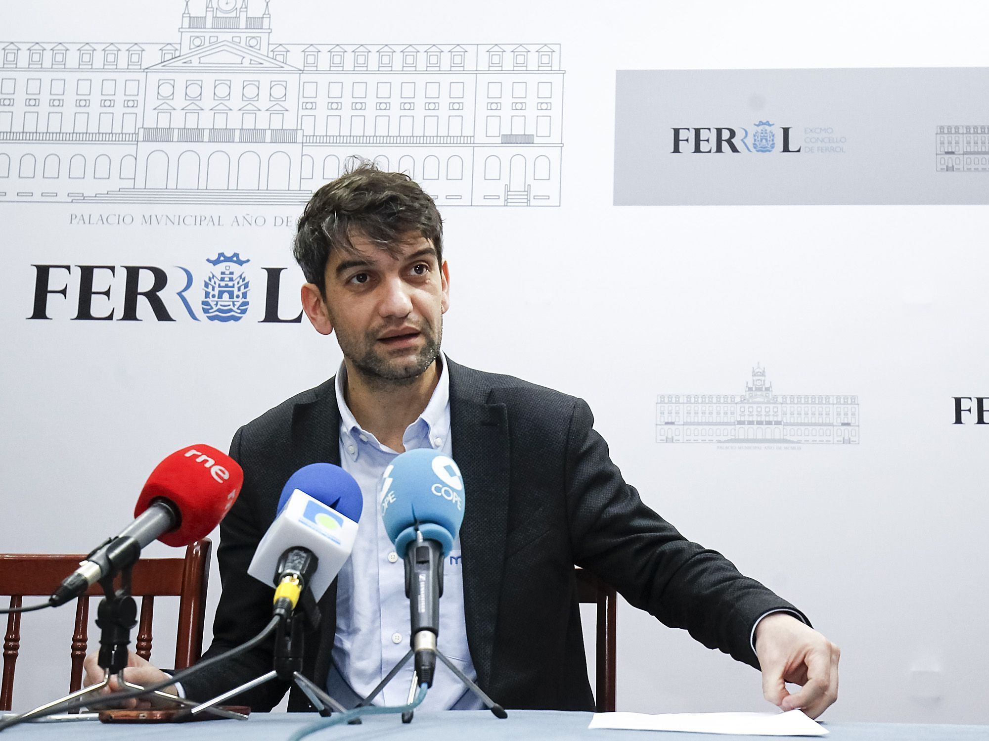 Jorge Suárez, alcalde de Ferrol, compareció este jueves ante la prensa (foto: Mero Barral / 13fotos para Ferrol360)