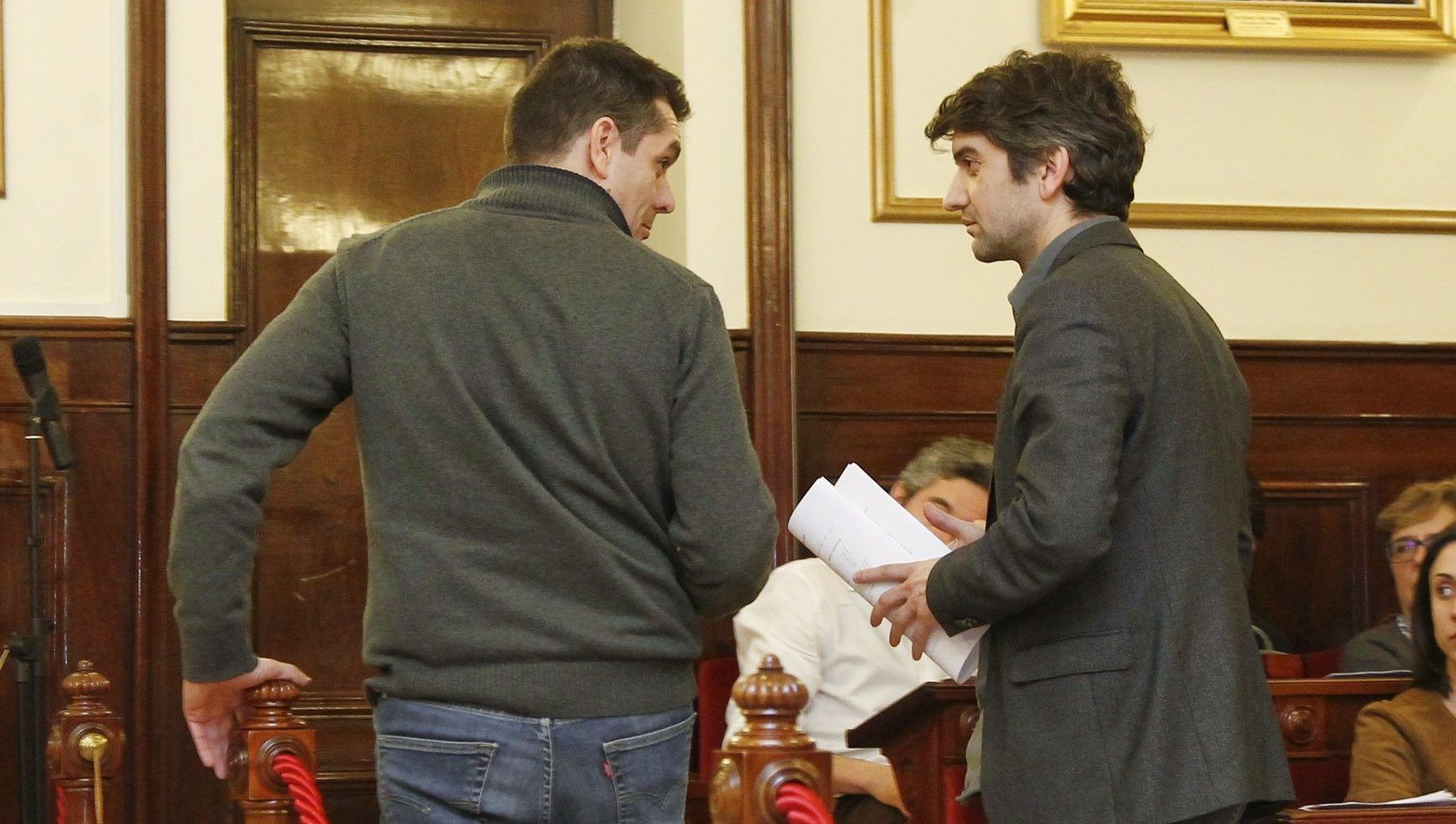 Jorge Suárez y Álvaro Montes, en el pleno de este martes en Ferrol (foto: Mero Barral / 13fotos para Ferrol360)