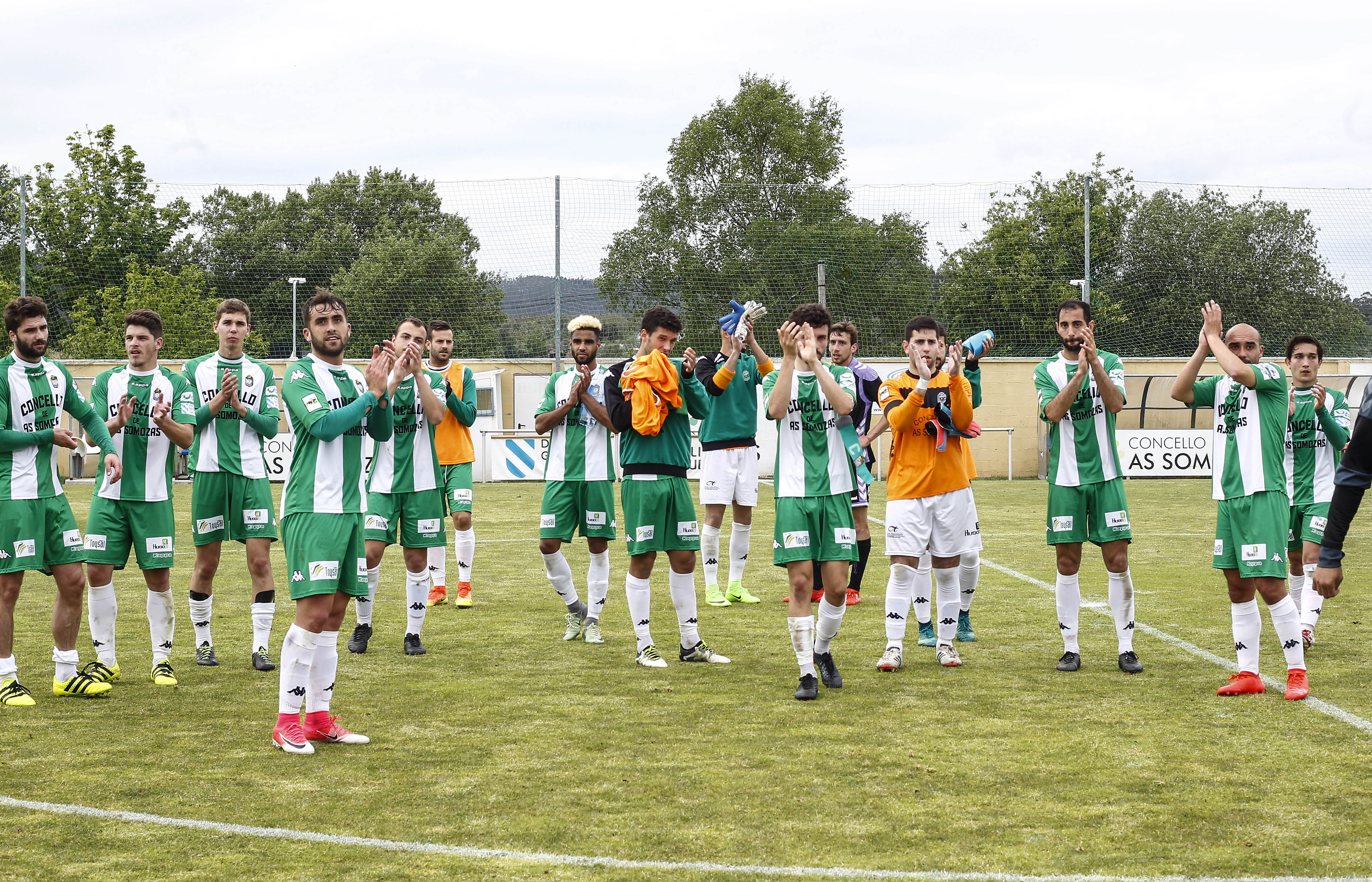 Imagen del Somozas-Valladolid B en el Alcalde Manuel Candocia (foto: Mero Barral / 13fotos para Ferrol360)