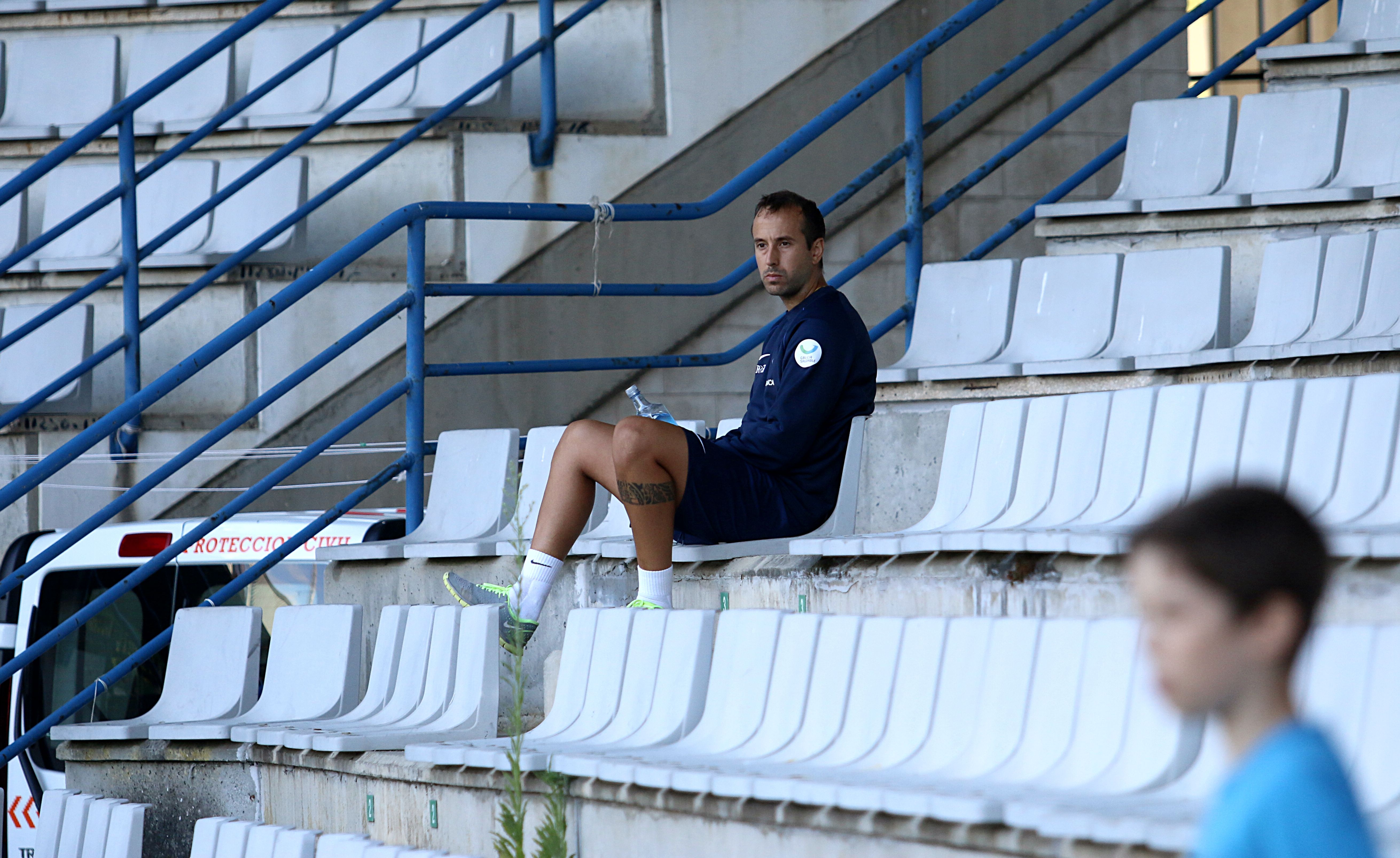 David Bandera vio el Trofeo Isidro Silveira desde la grada (foto: Raúl Lomba / Ferrol360)