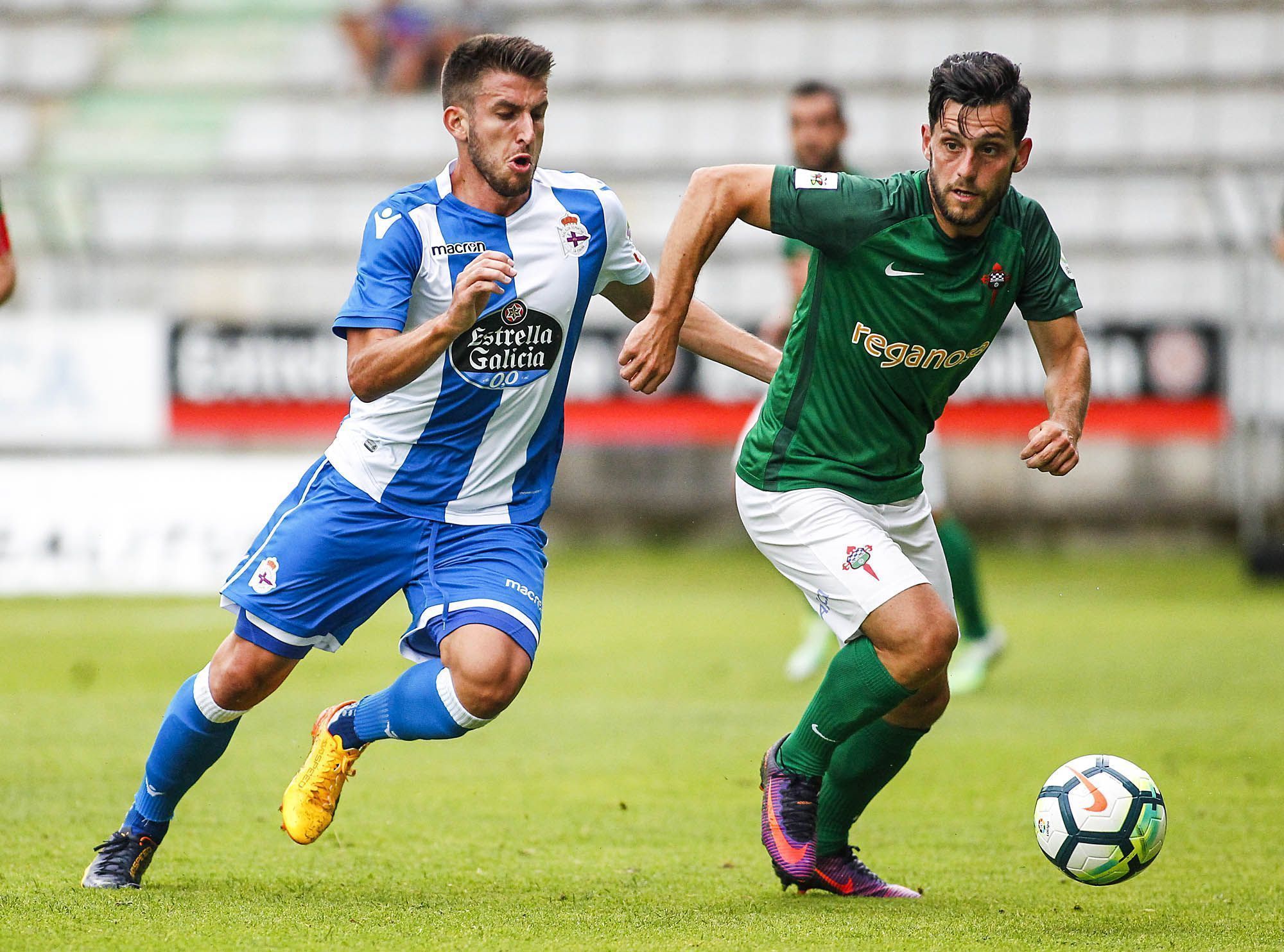 Fran Sota marcaba ante el Deportivo el primer gol del Racing por esta pretemporada (foto: Mero Barral / 13fotos para Ferrol360)