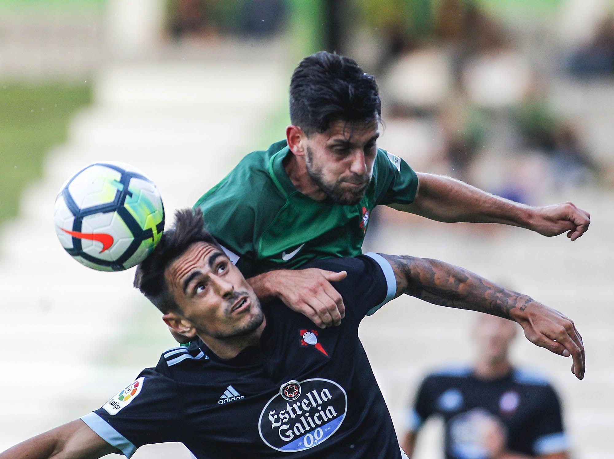 Imagen del Racing-Celta en A Malata por el Trofeo Isidro Silveira (foto: Mero Barral / 13fotos para Ferrol360)