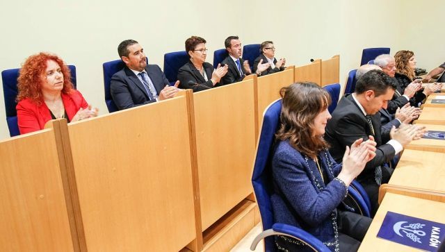 Pleno de elección de Marián Ferreiro como alcaldesa de Narón (foto: Mero Barral / 13fotos para Ferrol360)