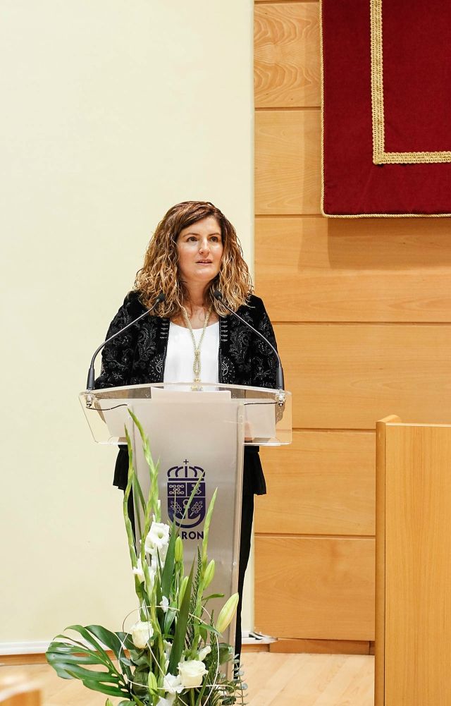 Marián Ferreiro interviene tras ser designada alcaldesa (foto: Mero Barral / 13fotos para Ferrol360)