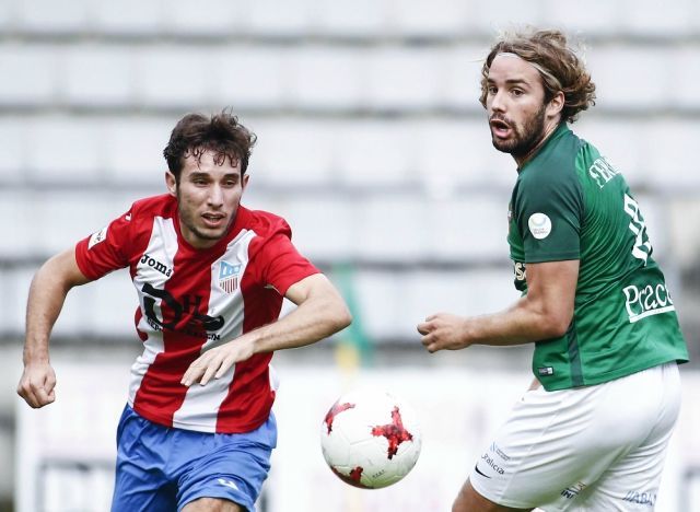 Imagen del Racing-Navalcarnero (foto: Mero Barral / 13fotos para Ferrol360)