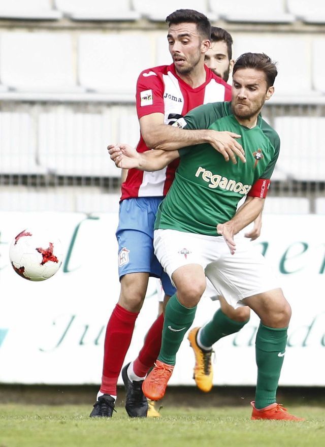 Imagen del Racing-Navalcarnero (foto: Mero Barral / 13fotos para Ferrol360)