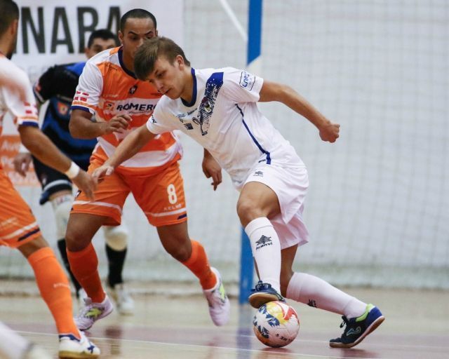 Cristian Rubio, en el O Parrulo-Plásticos Romero Cartagena (foto: Mero Barral / 13fotos para Ferrol360)