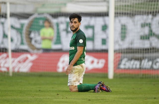 Fran Sota, durante el Racing-Unión Adarve de A Malata (foto: Mero Barral / 13fotos para Ferrol360)