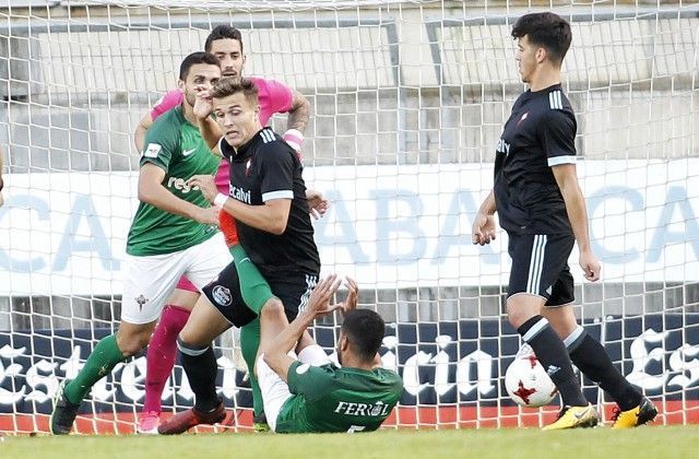 Imagen del Racing-Celta B (foto: Mero Barral / 13fotos para Ferrol360)