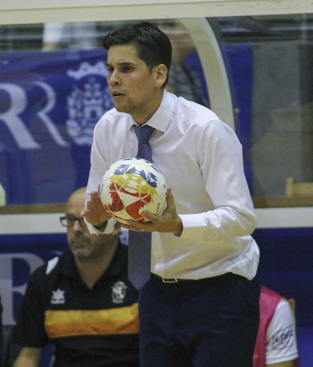 Diego Ríos, durante el O Parrulo-FC Barcelona Lassa (foto: Mero Barral / 13fotos para Ferrol360)