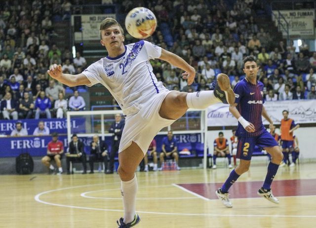Imagen del O Parrulo-FC Barcelona Lassa (foto: Mero Barral / 13fotos para Ferrol360)