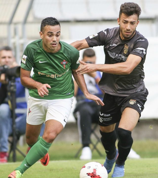Juan Mera, en el Racing-Pontevedra (foto: Mero Barral / 13fotos para Ferrol360)