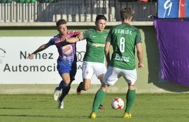 Imagen del Gimnástica Segoviana-Racing en La Albuera (foto: Kamarero / El Adelantado de Segovia)
