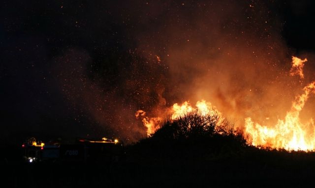 Incendio en San Xurxo (foto: Raúl Lomba / Ferrol360)