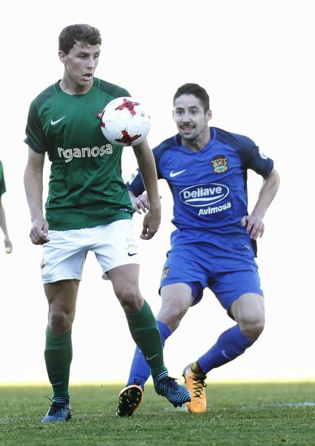 Sergio Otero, durante el Racing-Fuenlabrada (foto: Mero Barral / 13fotos para Ferrol360)